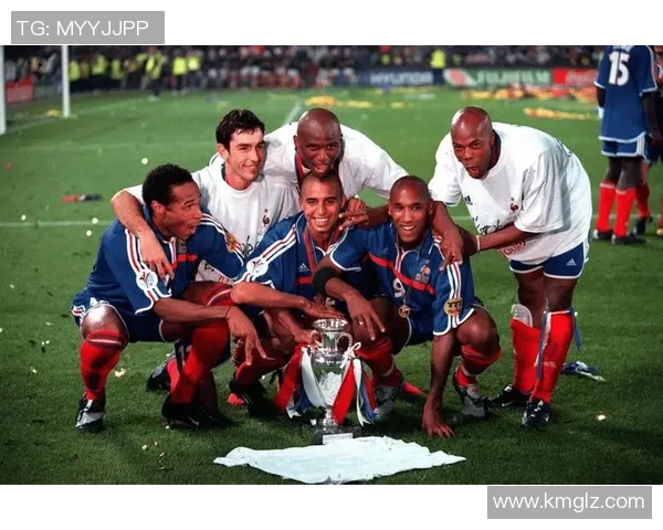 法国足球明星的璀璨星光与传奇故事探秘